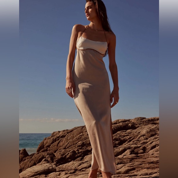 Promesa Dresses & Skirts - Promesa | Silk neutral dress | Size M